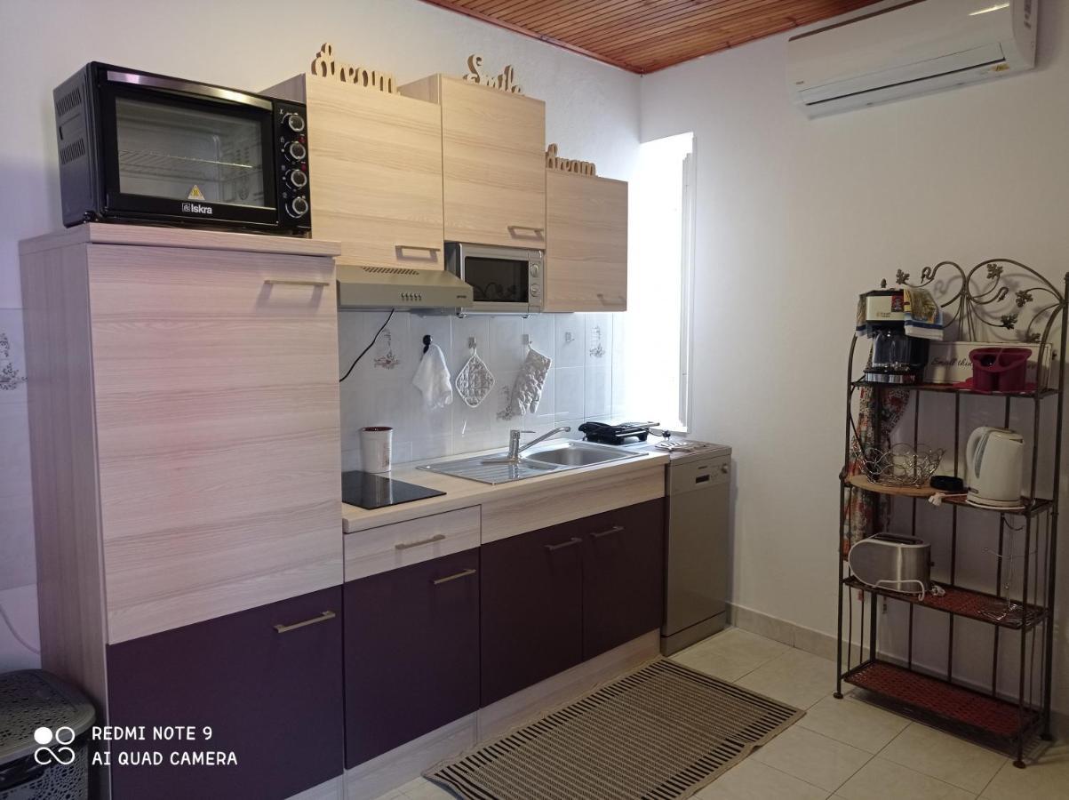 Apartment Piazza Antica Rovinj Exterior photo