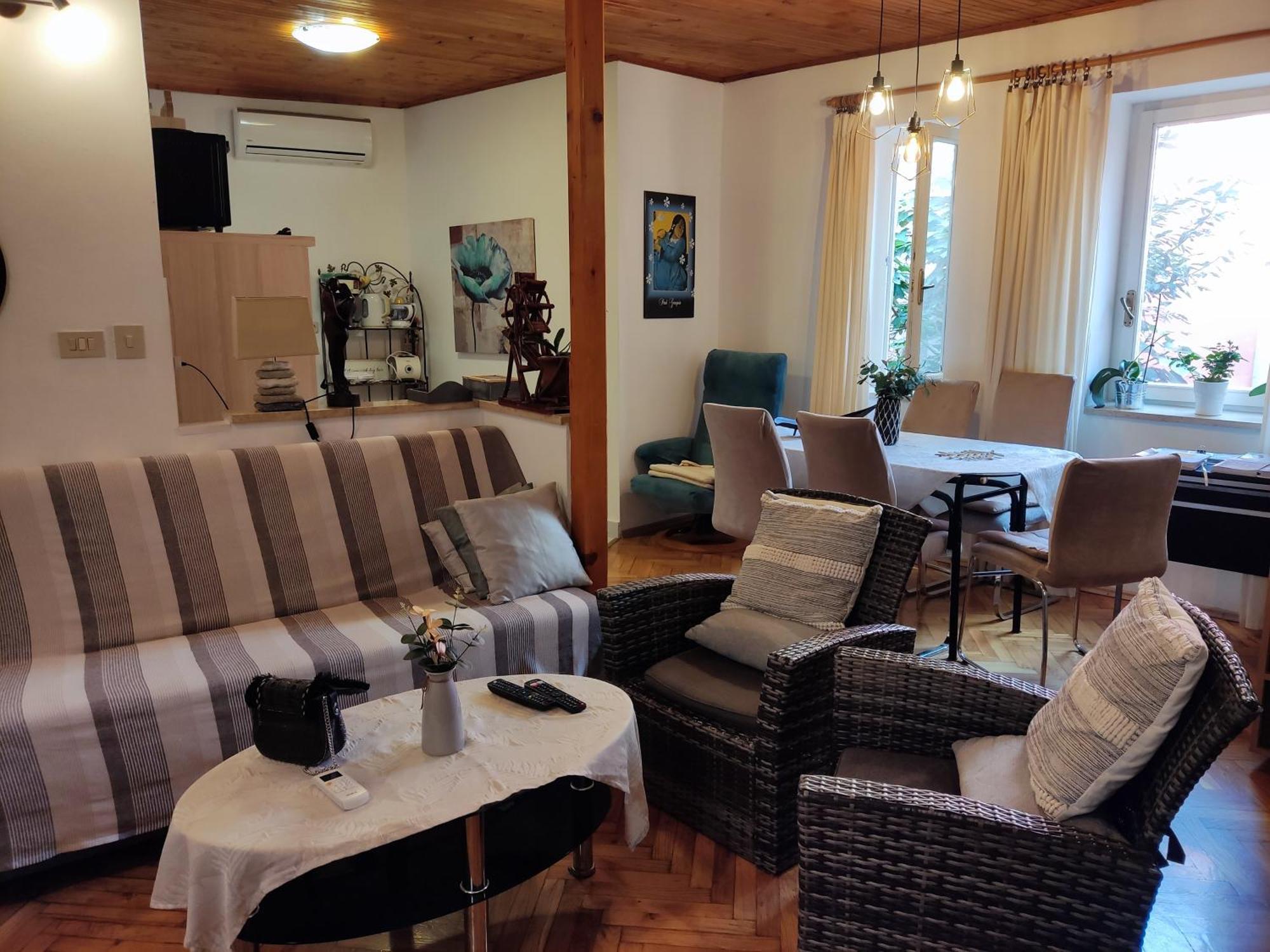 Apartment Piazza Antica Rovinj Exterior photo