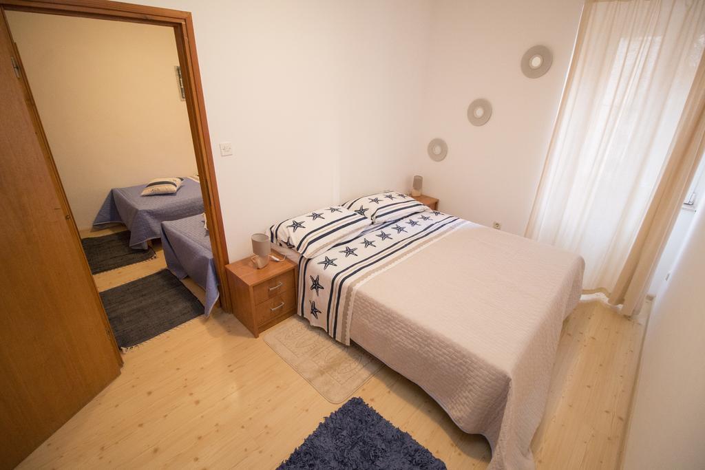 Apartment Piazza Antica Rovinj Exterior photo