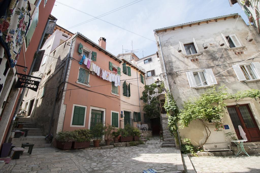 Apartment Piazza Antica Rovinj Exterior photo