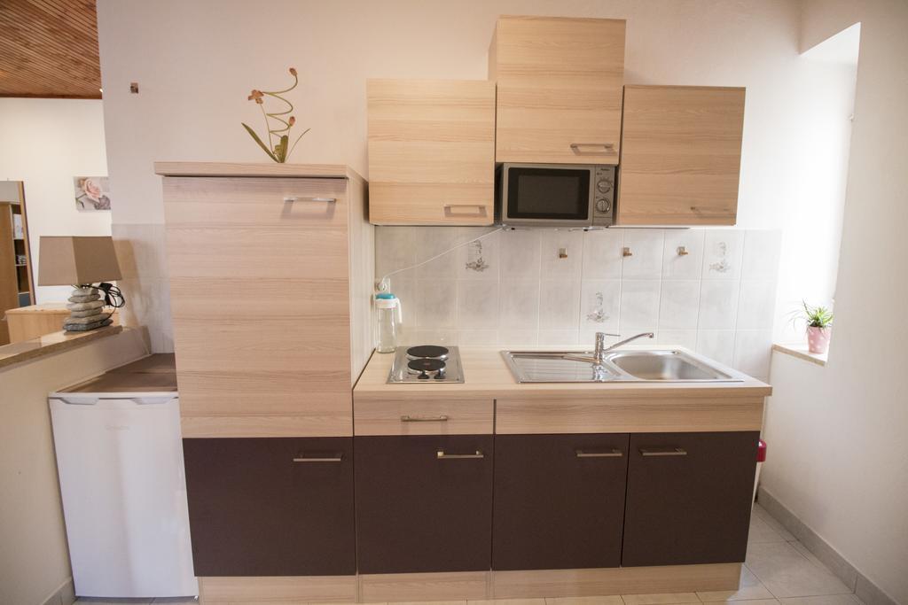 Apartment Piazza Antica Rovinj Exterior photo