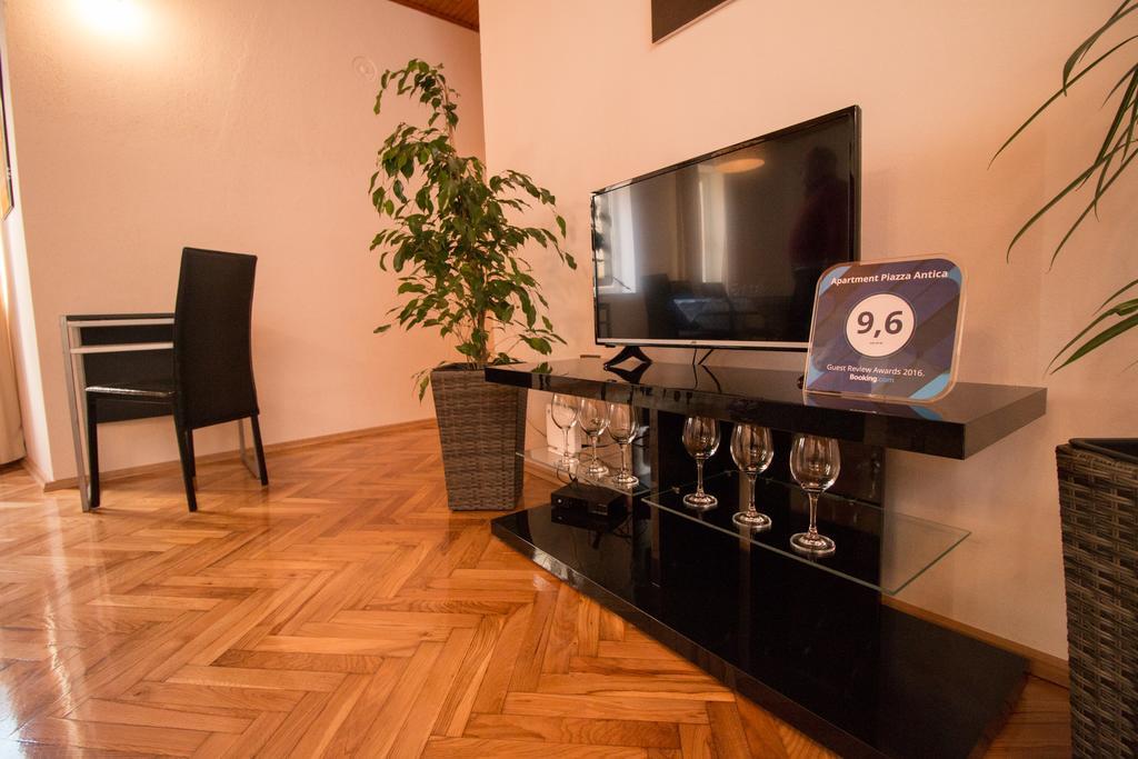 Apartment Piazza Antica Rovinj Exterior photo