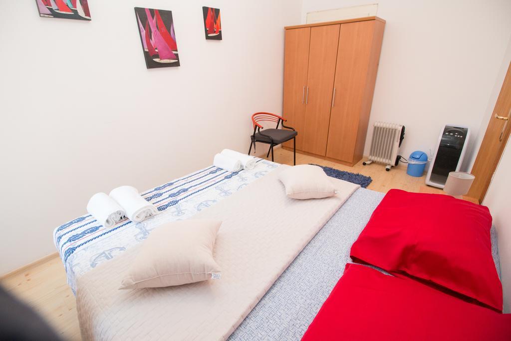 Apartment Piazza Antica Rovinj Exterior photo